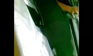 Il presidente vecchie tettone nude si siede su 2