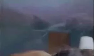 Piedi nudi sulla nonne pelose lesbiche strada