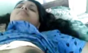 Grande nero cameriera essere granny tettona scopata da capo